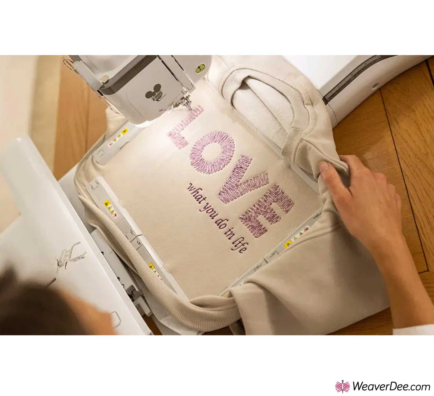 Brother Innov-is Stellaire XE2 Embroidery Machine