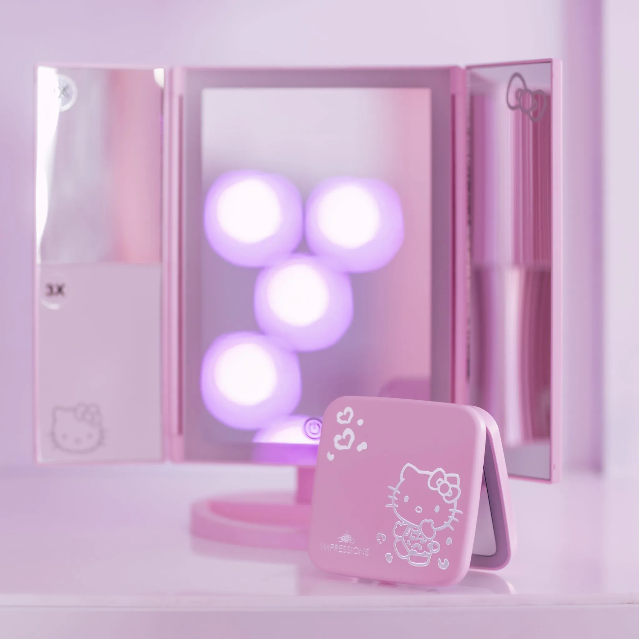 Hello Kitty® Supercute Trifold   Compact Bundle