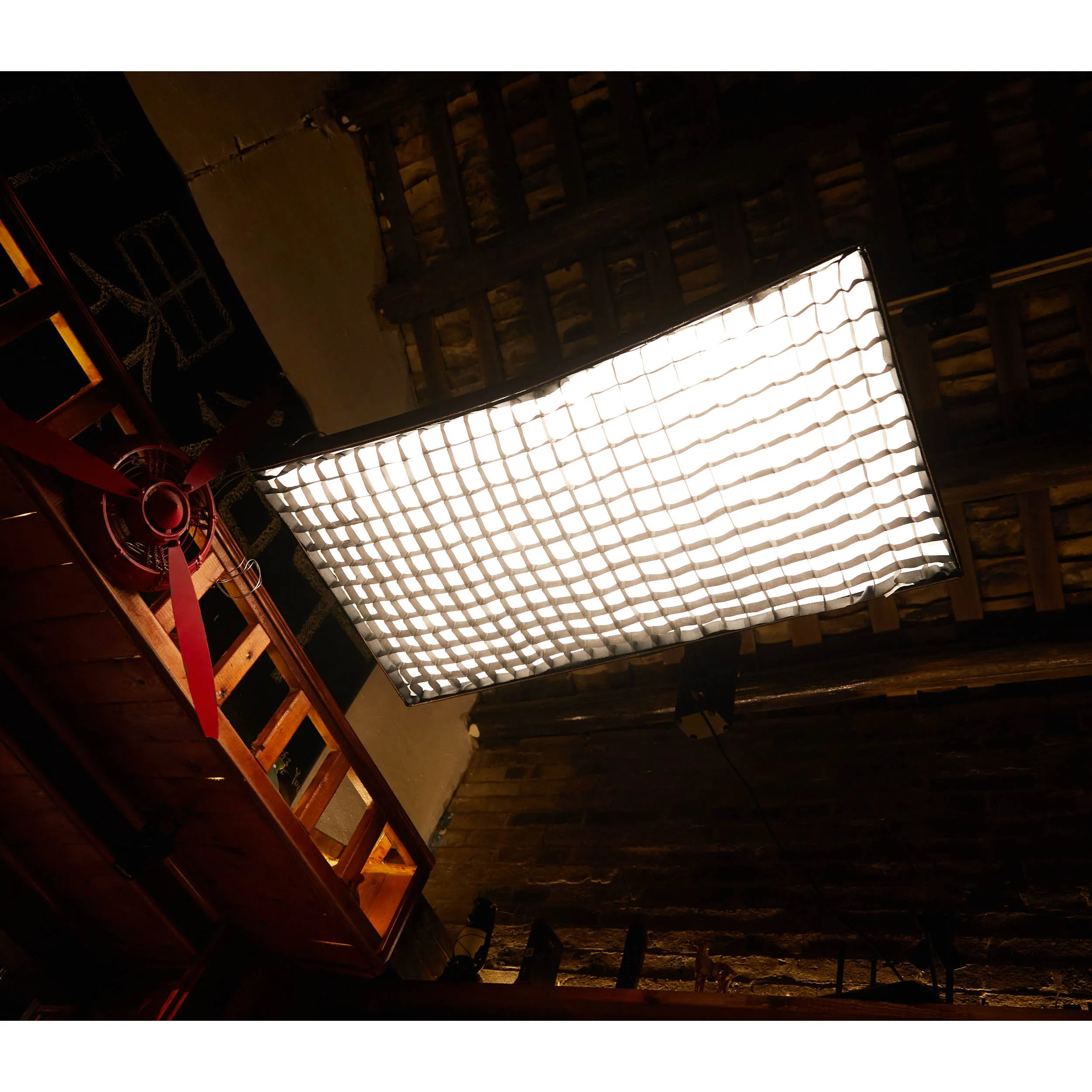 KNOWLED F400Bi 2'x4' IP65 Flexible Cine LED Mat Panel