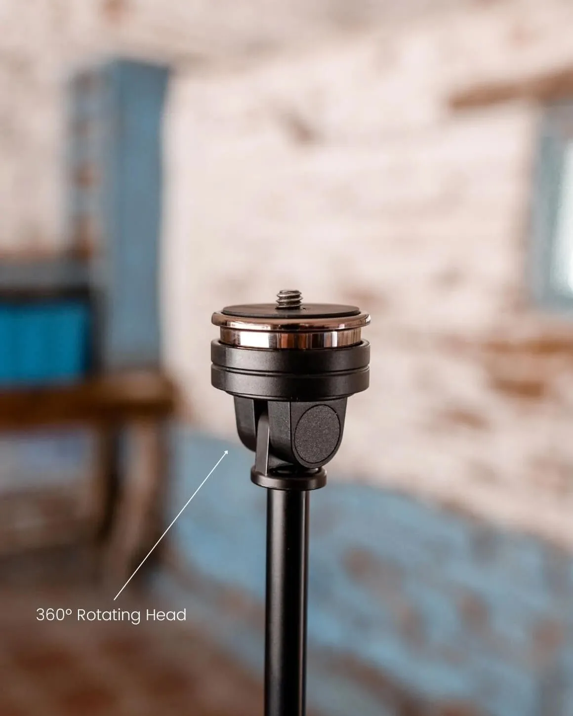 Lume Cube 5-foot Adjustable Tripod - Open Box