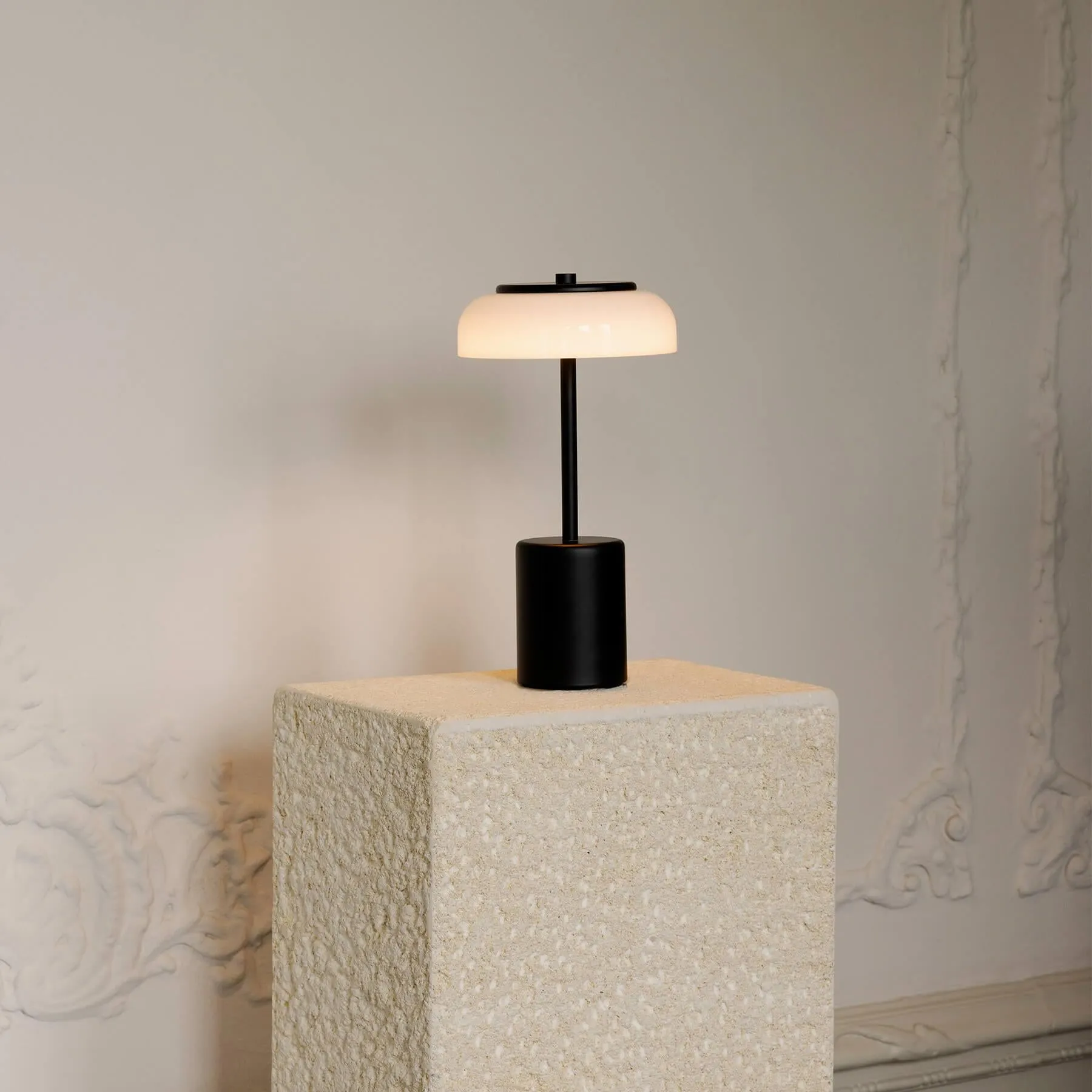 Nuura Blossi Table Mini Portable Lamp