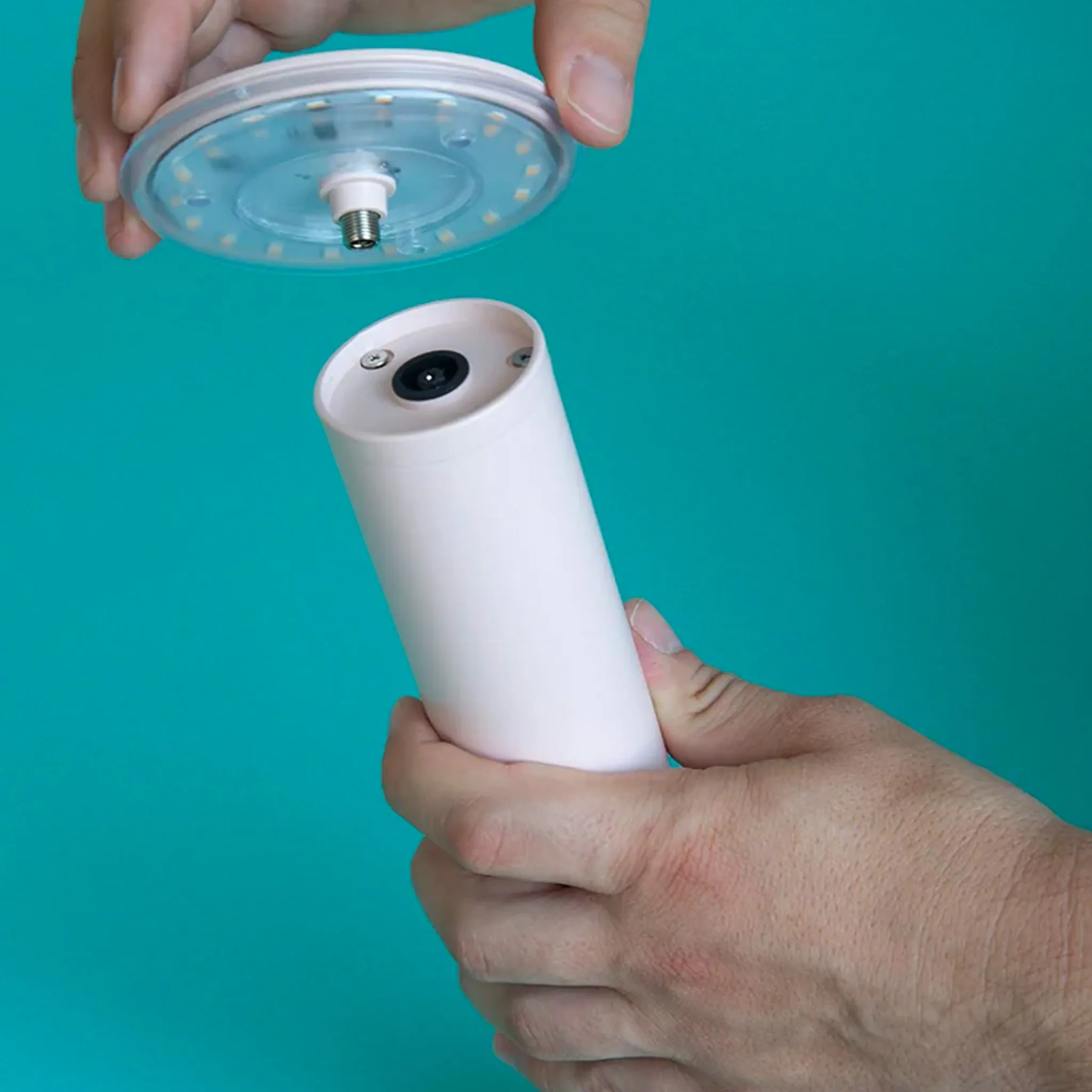 PL2 Portable Lamp