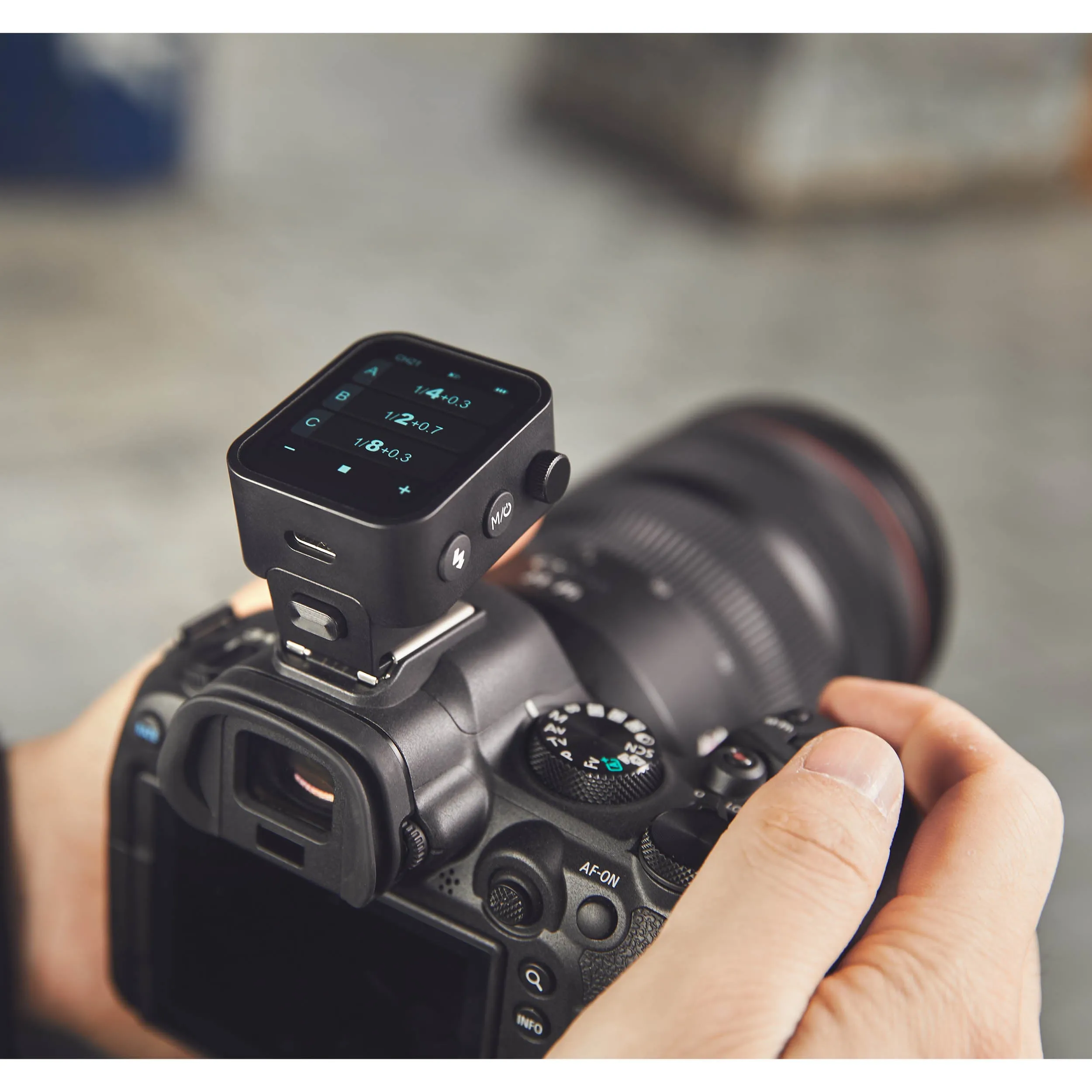 X3 (Xnano) 2.4GHz Compact Touch Screen Wireless Flash Trigger